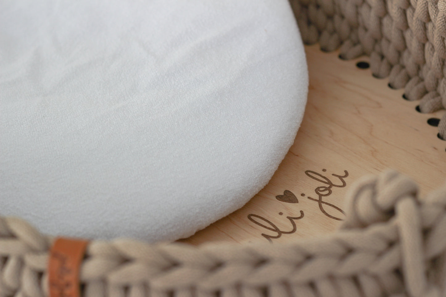 WATERPROOF FITTED SHEET | WHITE