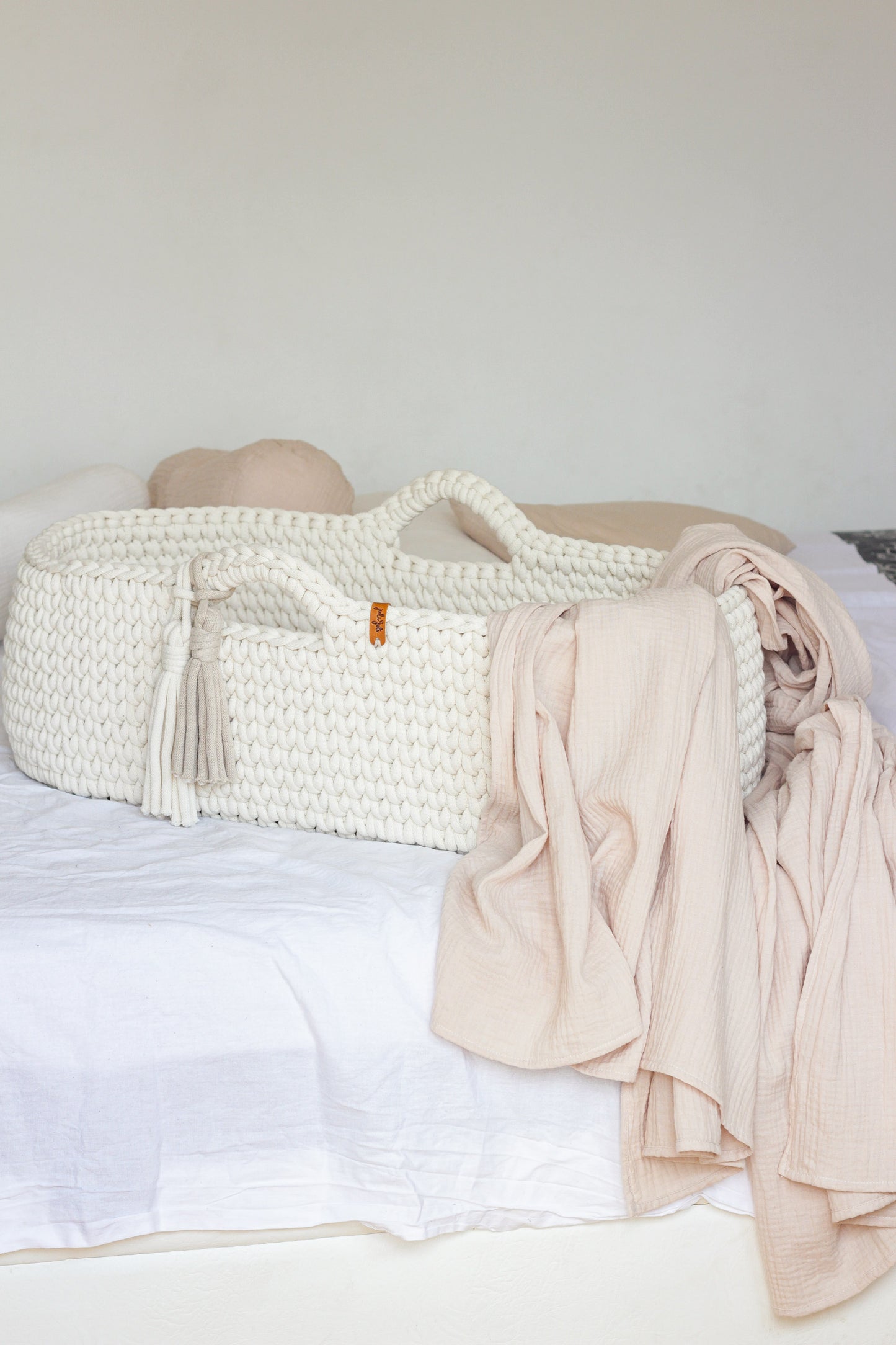 BABY MOSES BASKET | MAUVE