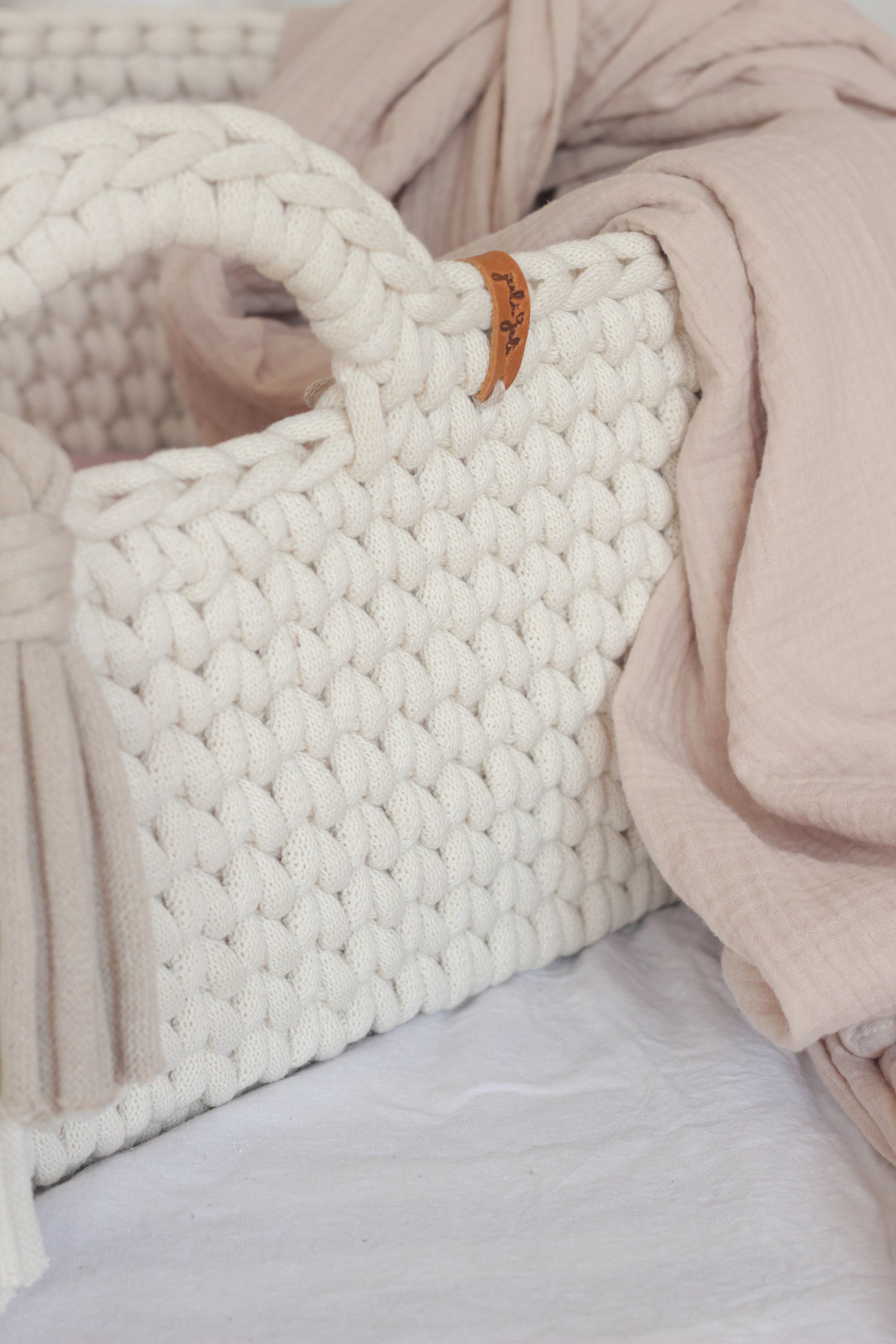 BABY MOSES BASKET | HONEY