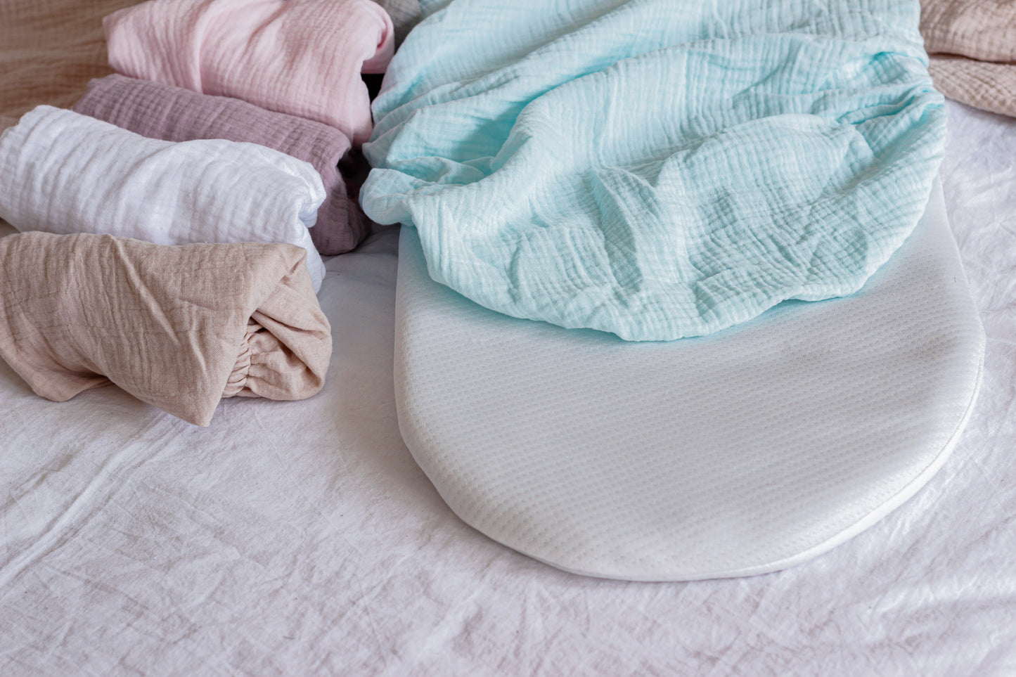 MUSLIN FITTED SHEET | AQUAMARINE