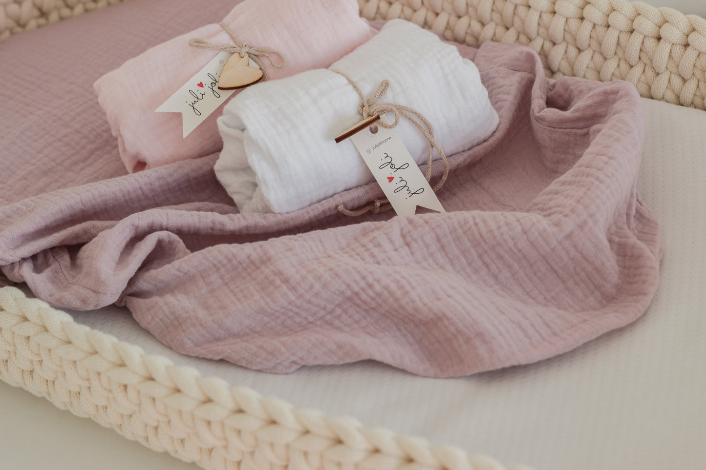 MUSLIN FITTED SHEET | ROSE