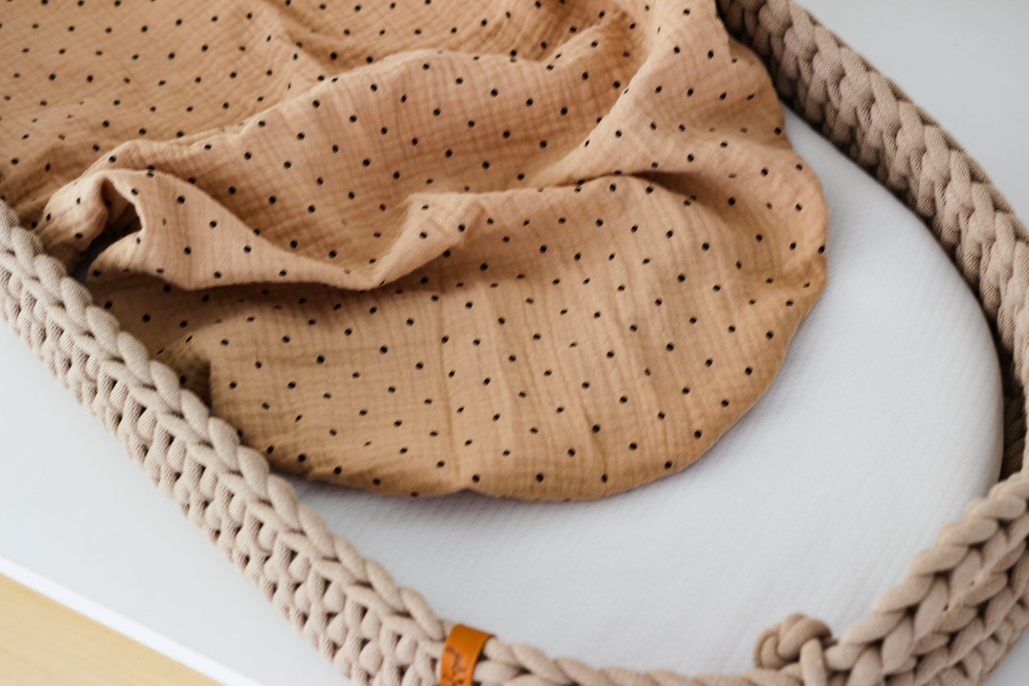 MUSLIN FITTED SHEET | DOTS on CARAMEL