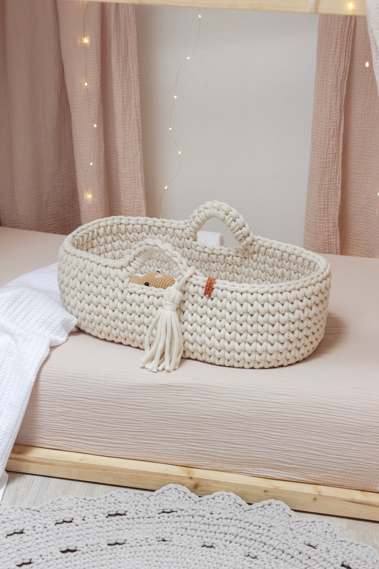 BIG DOLL MOSES BASKET