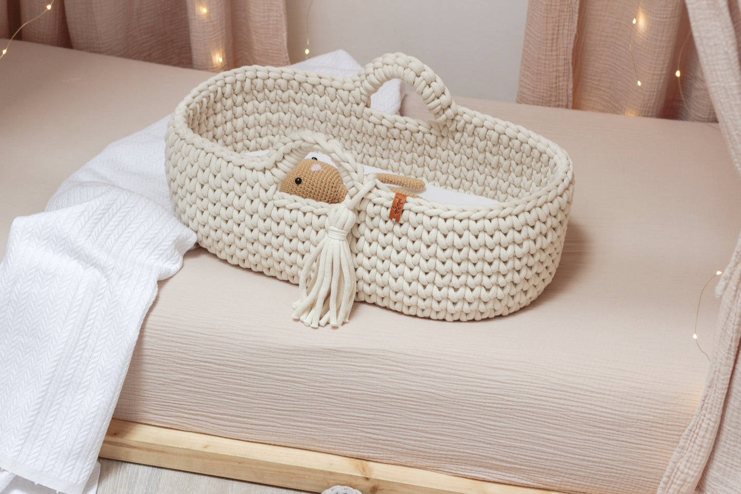 BIG DOLL MOSES BASKET