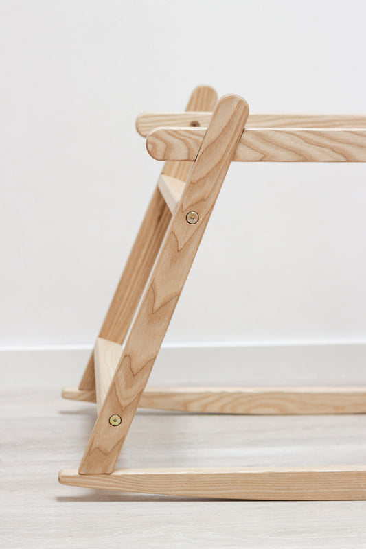 WOODEN ROCKING STAND