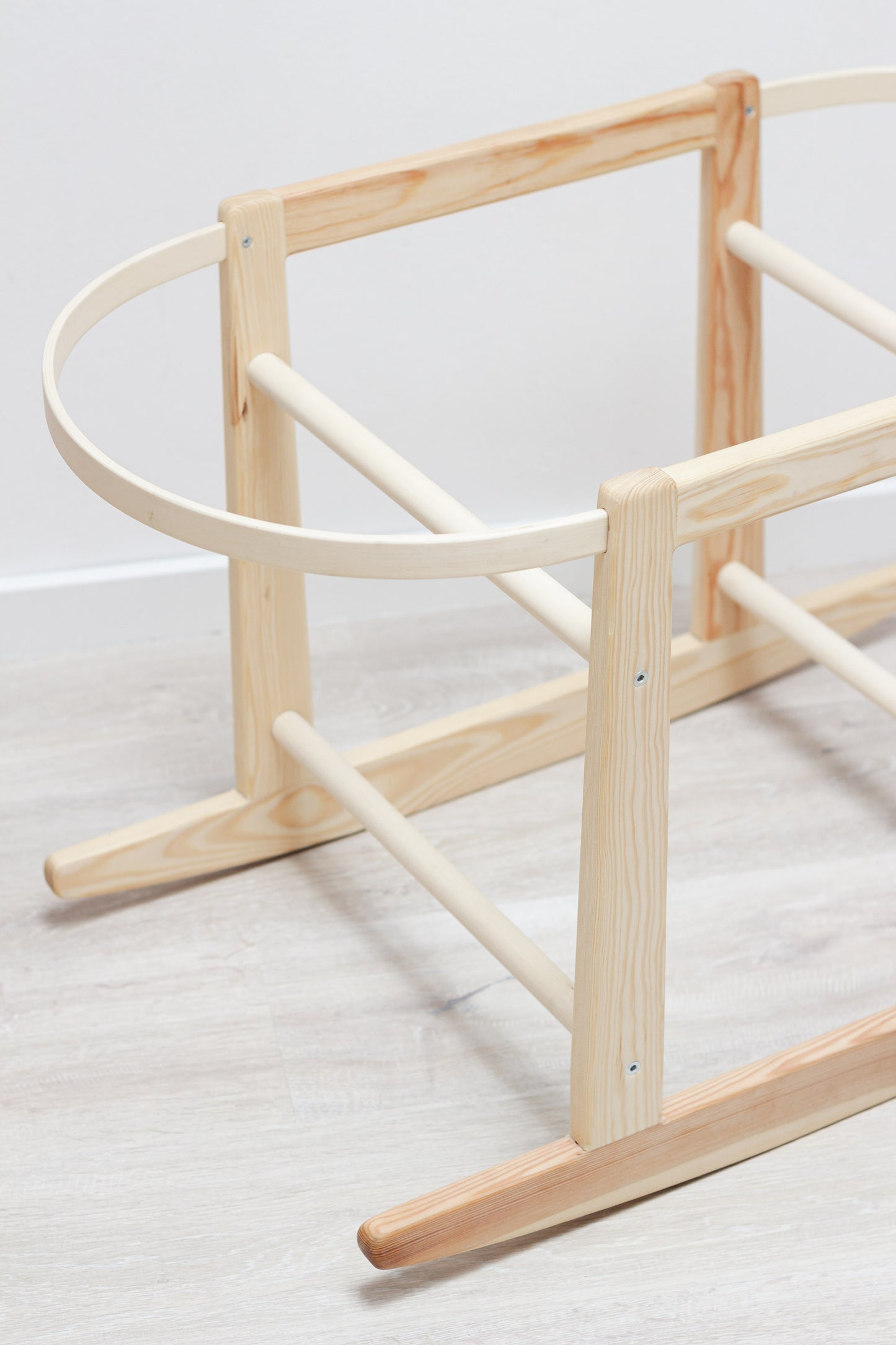 WOODEN ROCKING STAND WITH ARCS